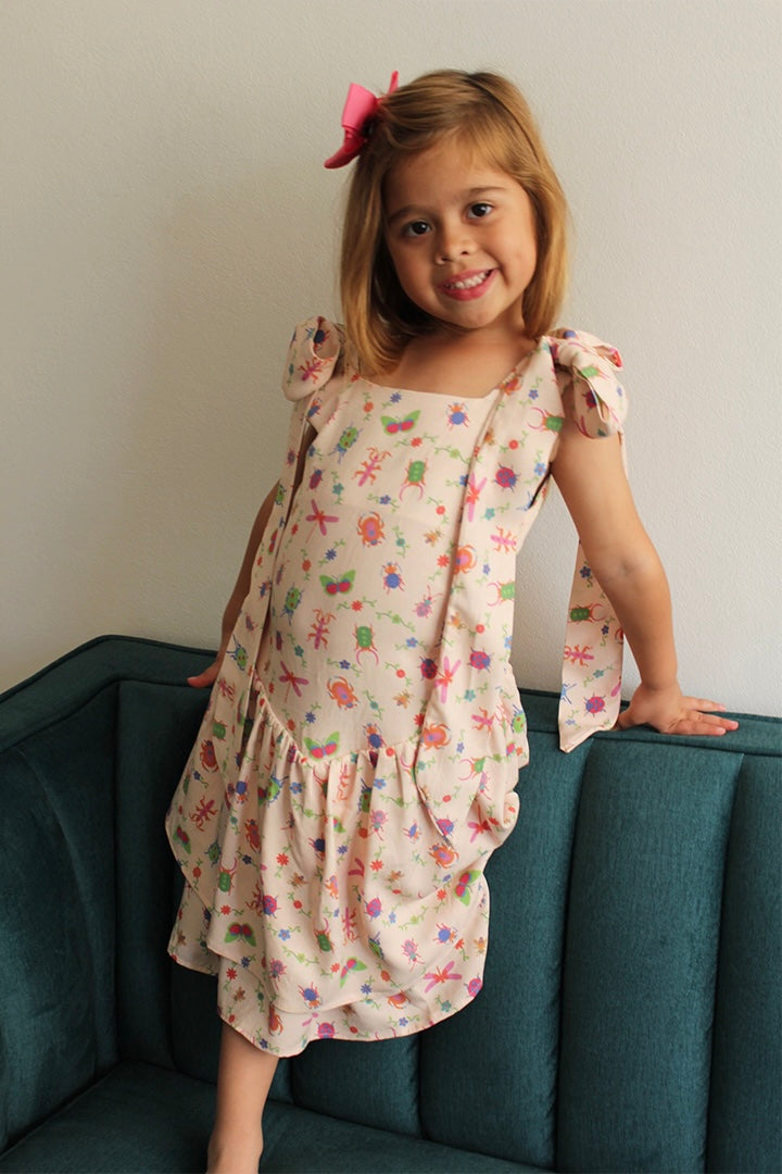 Vestido Expansible Lacitos Insectos + Collet de REGALO + Descosedor de hilos GRATIS